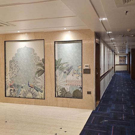 Hotel Elara Dehradun Bagian luar foto